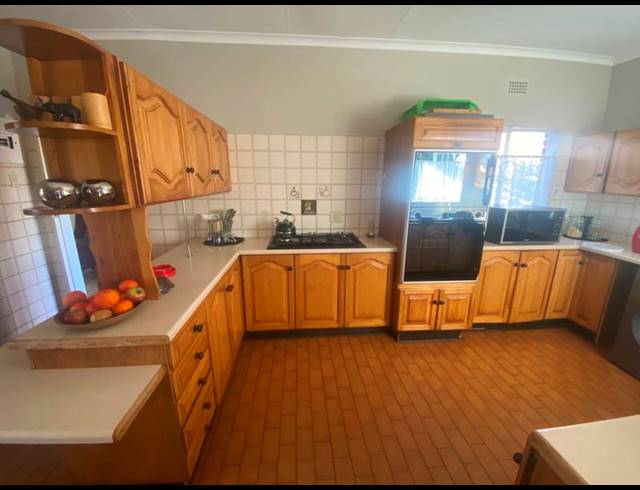 4 BEDROOM HOUSE FOR SALE IN KANONKOP